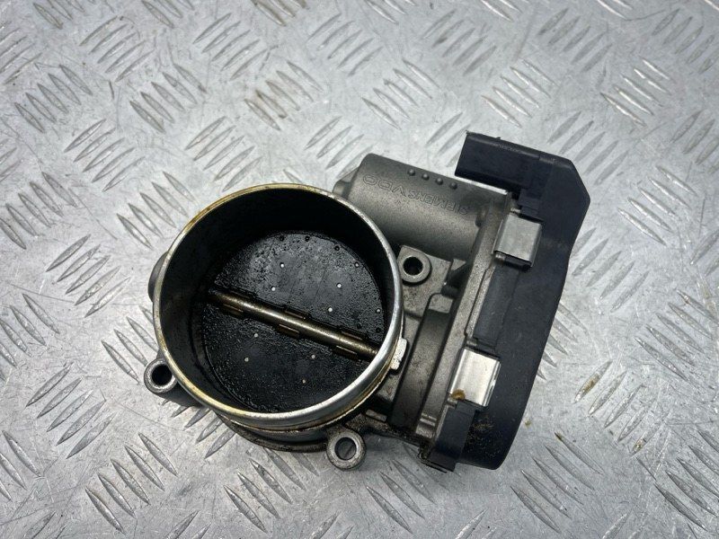 Дросельна заслінка 03H133062A Volkswagen Touareg