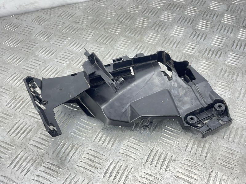 Кронштейн замка дверей 31440008 Volvo XC60