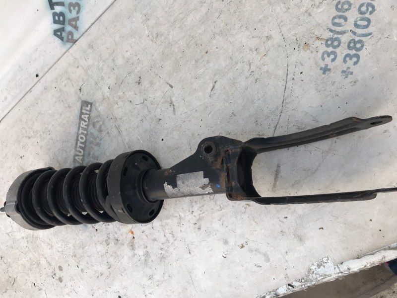 Стойка амортизатора в сборе с пружиной 7P6413032AJ Volkswagen Touareg