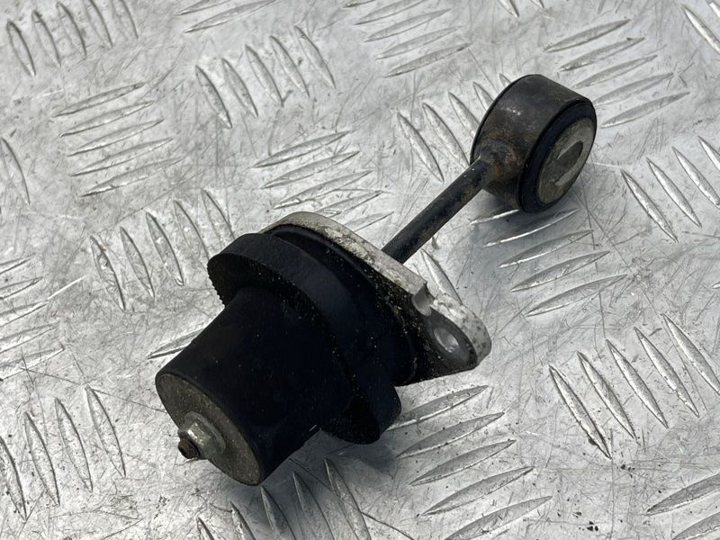 Кронштейн 80A199870 Audi Q5