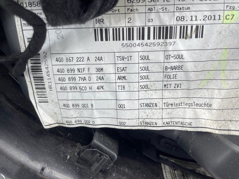 Обшивка дверей 4G0867304CWFA Audi A6