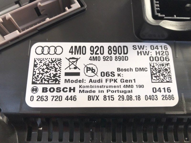 Комбінація приладів 4M0920890D Audi Q7