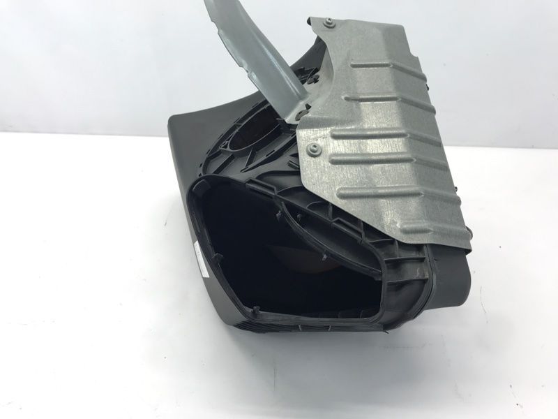 Корпус повітряного фільтра 4G0133838R Audi A6