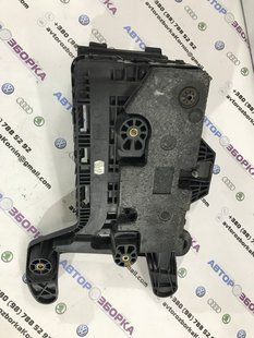 Поддон для аккумулятора 1K0915333 Volkswagen CC