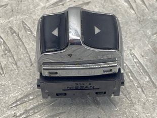 Кнопка склопідйомника 255364GA0A Infiniti Q50