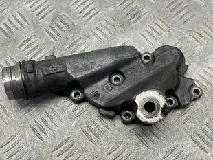 Корпус термостата 06E121161BB Audi Q7