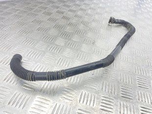 Трубка насоса вторинного повітря 4M0133817J Audi Q7
