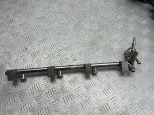 Топливная рампа 03H133316N Volkswagen Touareg