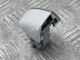 Ковпачок ручки дверей з хромованою накладкою 4H0837880C Audi A6