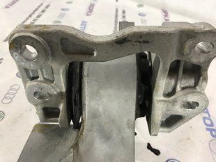 Кронштейн 8G136B033AG Ford Flex