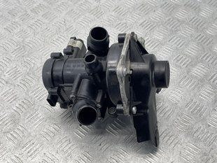 Помпа водяна 06L121111H Audi Q5