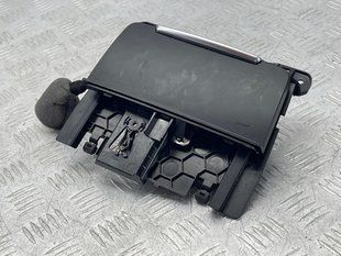 Попільничка 8K0857951CV10 Audi Q5