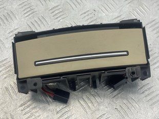 Накладка розетки Audi A7