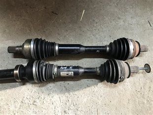Піввісь 31272545 Volvo XC60