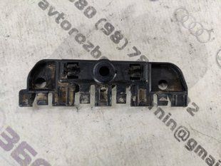 Направляющая / Крепление / Кронштейн бампера 4G8853921A Audi A7