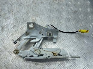 Петля капота 8W0823302E Audi A4 Allroad