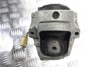 Опора / подушка двигуна 8R0199381 Audi A6