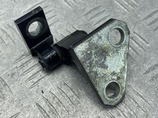 Петля двери верхняя 3C0831402D Volkswagen CC