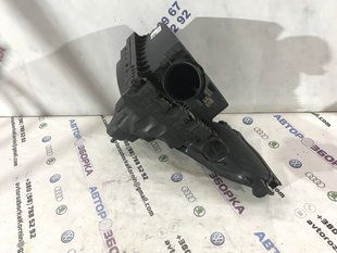Корпус повітряного фільтра HS739600LC Ford Fusion