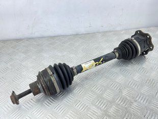 Піввісь 4M0407271D Audi Q7