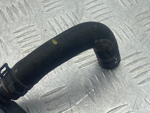 Патрубок 7L0121109F Volkswagen Touareg