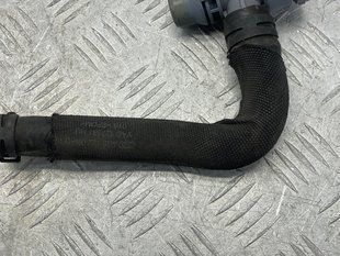 Патрубок 4G0122096D Audi A6