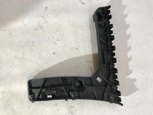 Направляюча заднього бампера 4G5807454C Audi A6