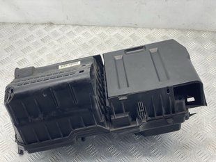Корпус воздушного фильтра 31460390 Volvo XC60