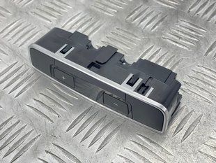 Панель керування клімат-контролем 8W0919158SWI Audi A4