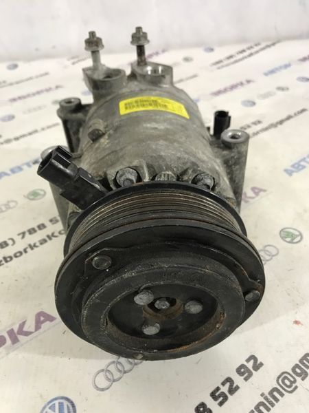 Компресор кондиціонера CV6119D629CD Ford Escape