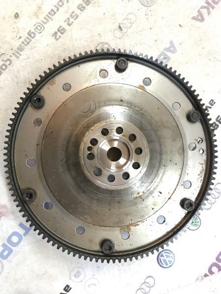 Маховик 06E105323T Audi A6 Audi A6, Audi A7, Audi A8, Audi Q5, Audi Q7, Audi RS7, Audi S4, Audi S5, Audi S6, Audi S7, Audi S8, Audi SQ5