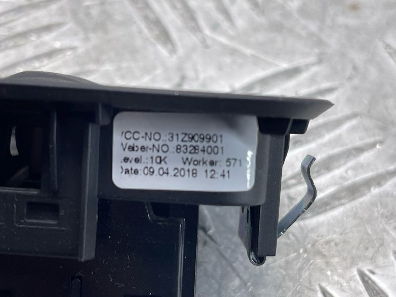 Кнопка склопідйомника 31433408 Volvo XC60