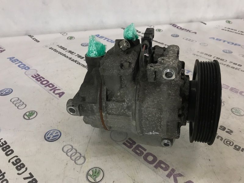Компресор кондиціонера 4E0260805AR Audi Q7