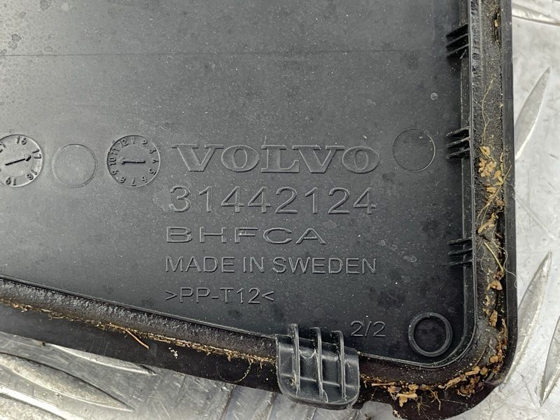 Накладка Volvo XC60