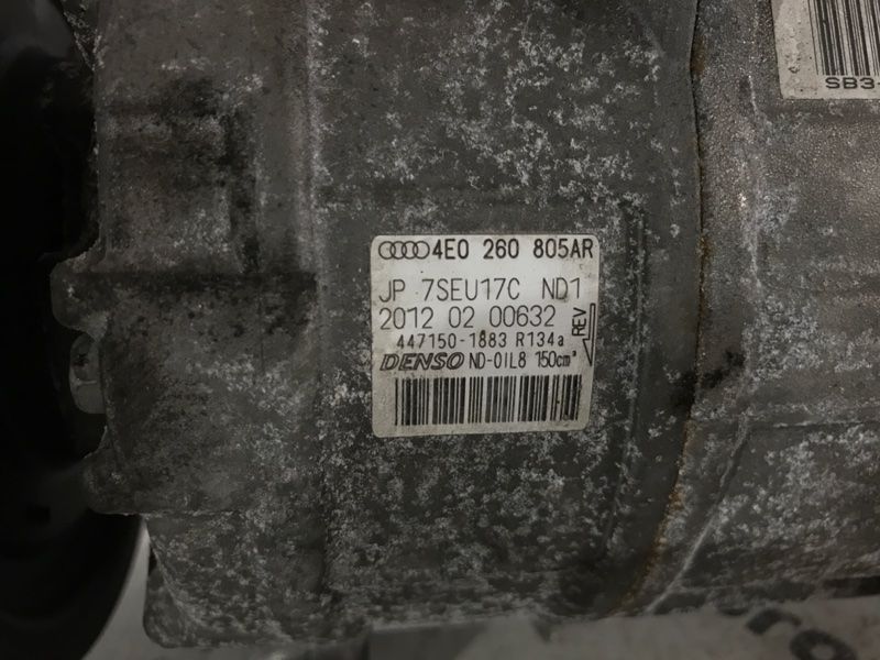 Компресор кондиціонера 4E0260805AR Audi Q7