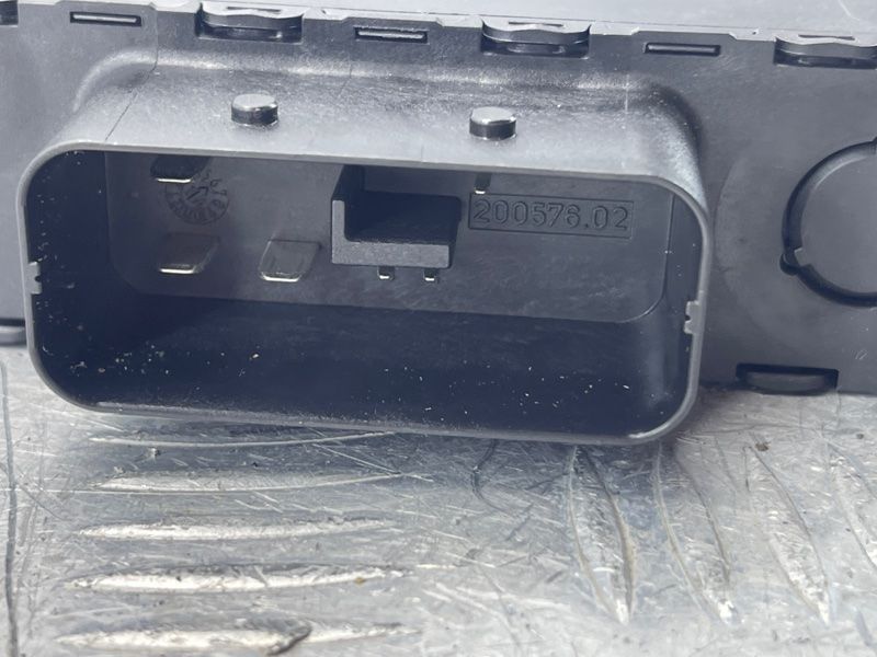 Стабілізатор напруги 8K0959663B Audi Q5