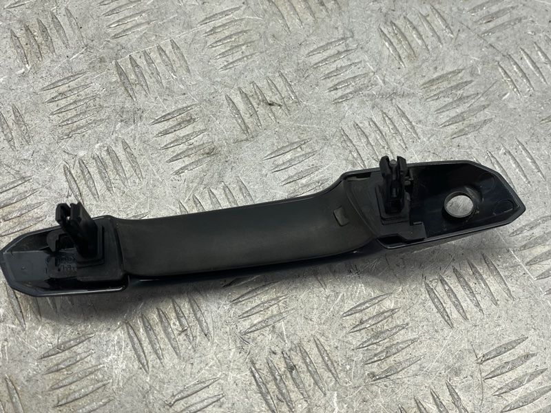 Ручка двери внешняя 8W1837239 Audi A4