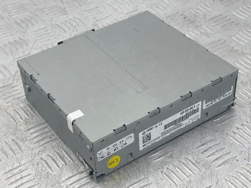 Блок радіо 4G0035082A Audi A6