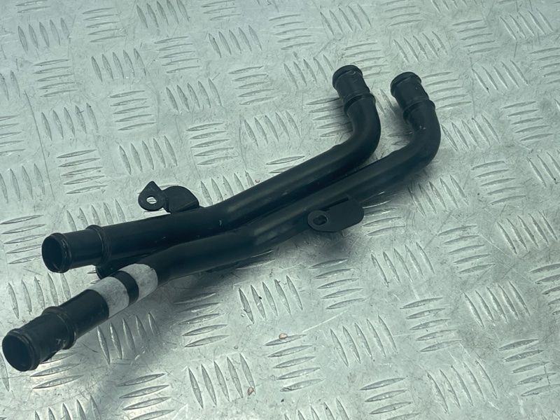 Трубопровод системы охлаждения 7P0121070AC Volkswagen Touareg