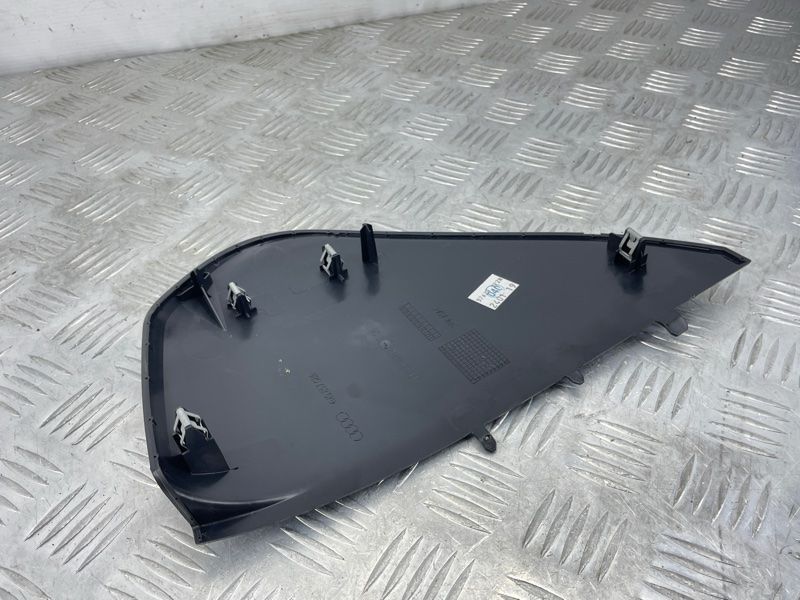 Заглушка торпедо 4M0857086A4PK Audi Q7
