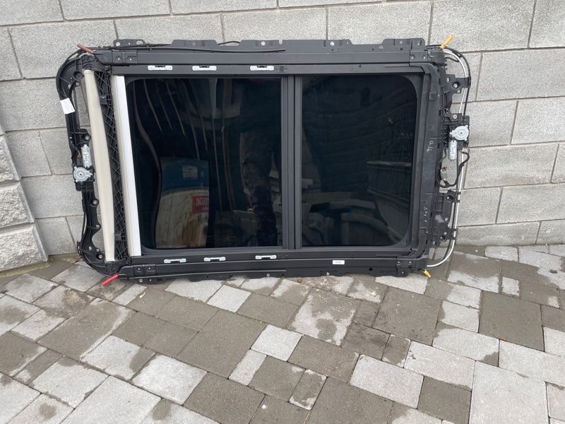 Панорама / Люк 31675440 Volvo XC90