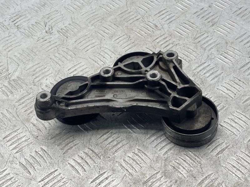 Ролик натяжний Volvo XC60