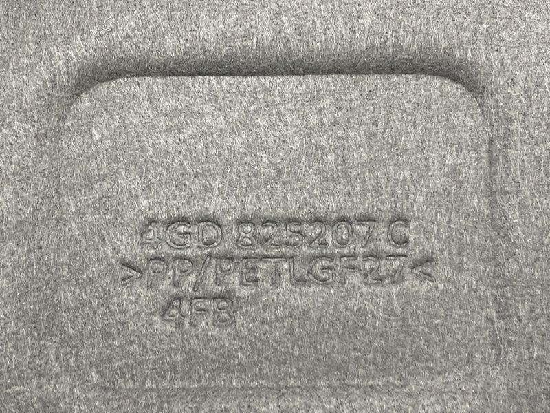 Защита / Облицовка днища 4G0825207A Audi A6