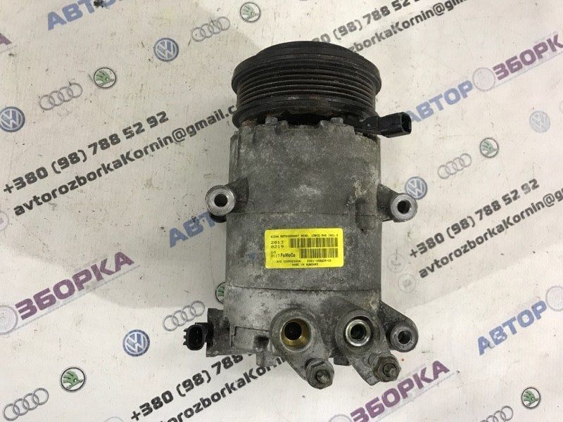 Компресор кондиціонера CV6119D629CD Ford Escape