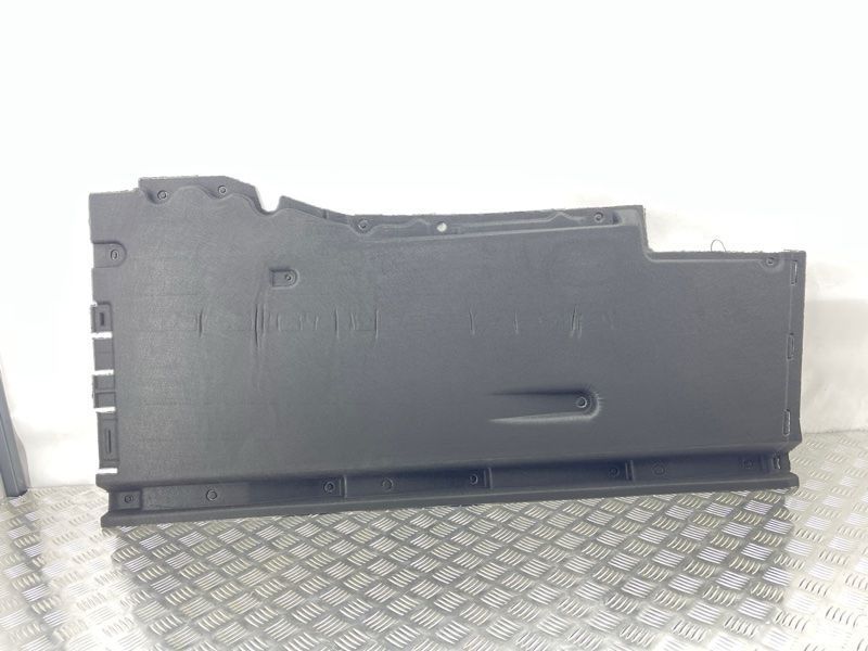Защита / Облицовка днища 4G0825207A Audi A6