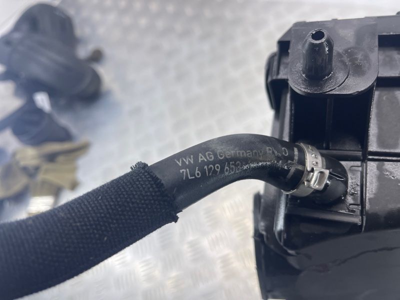 Корпус воздушного фильтра 7L6129607AS Audi Q7