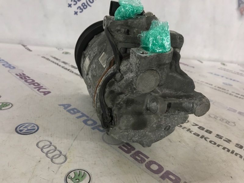 Компресор кондиціонера 4E0260805AR Audi Q7
