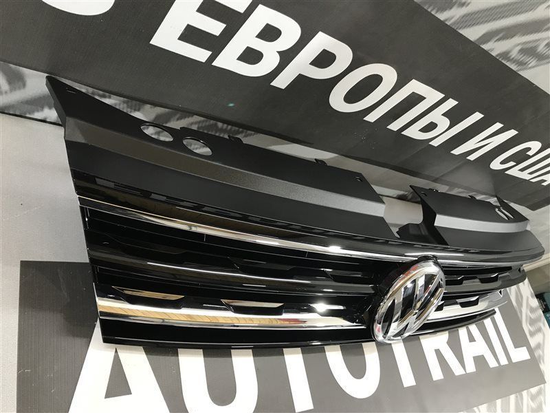 Решітка радіатора 5NA853651 Volkswagen Tiguan