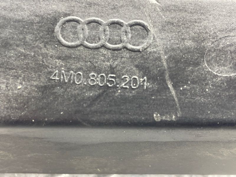 Крепление радиатора 4M0805201 Audi Q7