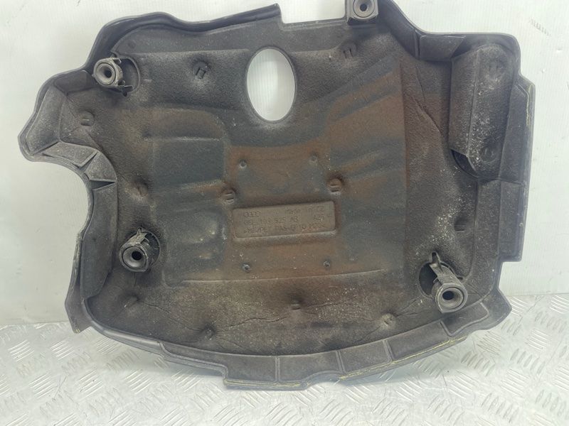 Накладка двигуна 06E103925AB Audi Q7
